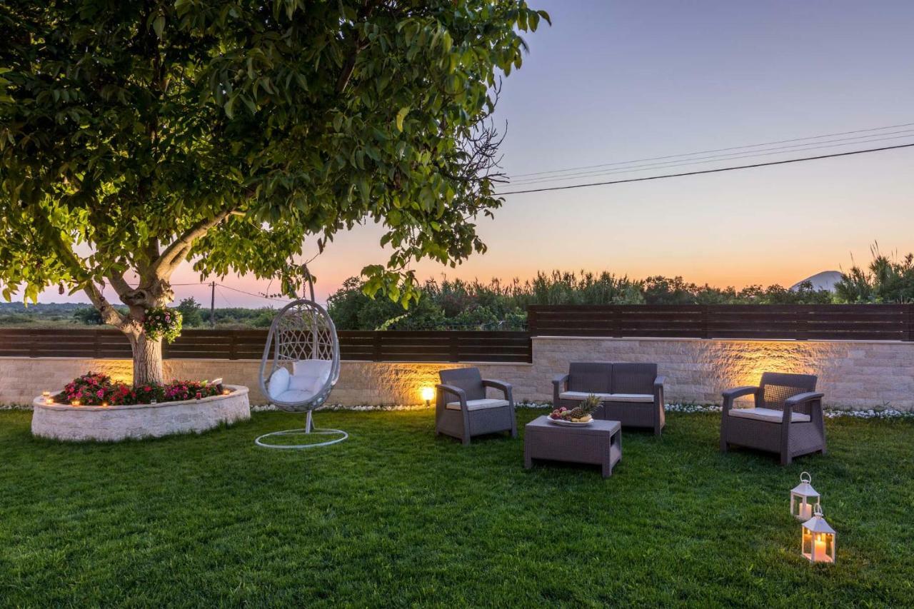 Villa Nissos Línia Exteriér fotografie