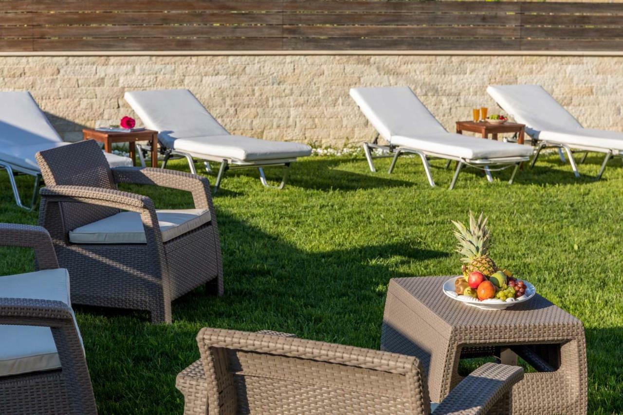Villa Nissos Línia Exteriér fotografie